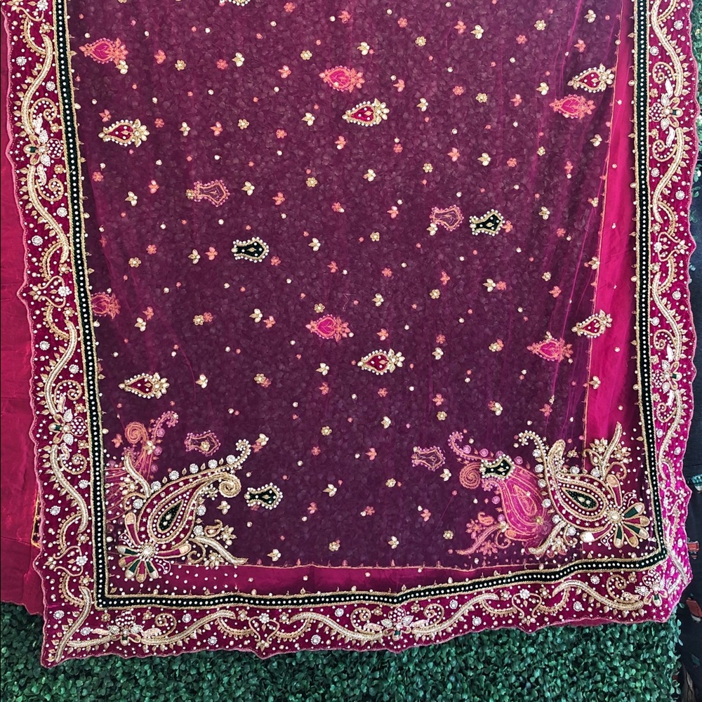 Wedding lehenga - Picture 2 of 8